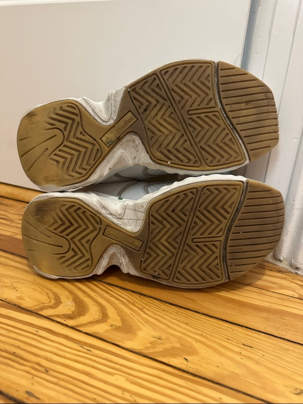 Acne white and light gray leather sneakers - Picture 6 of 7